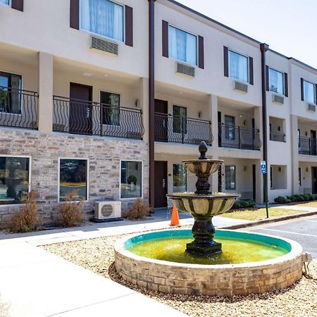 Days Inn By Wyndham College Park Atlanta Airport South מראה חיצוני תמונה