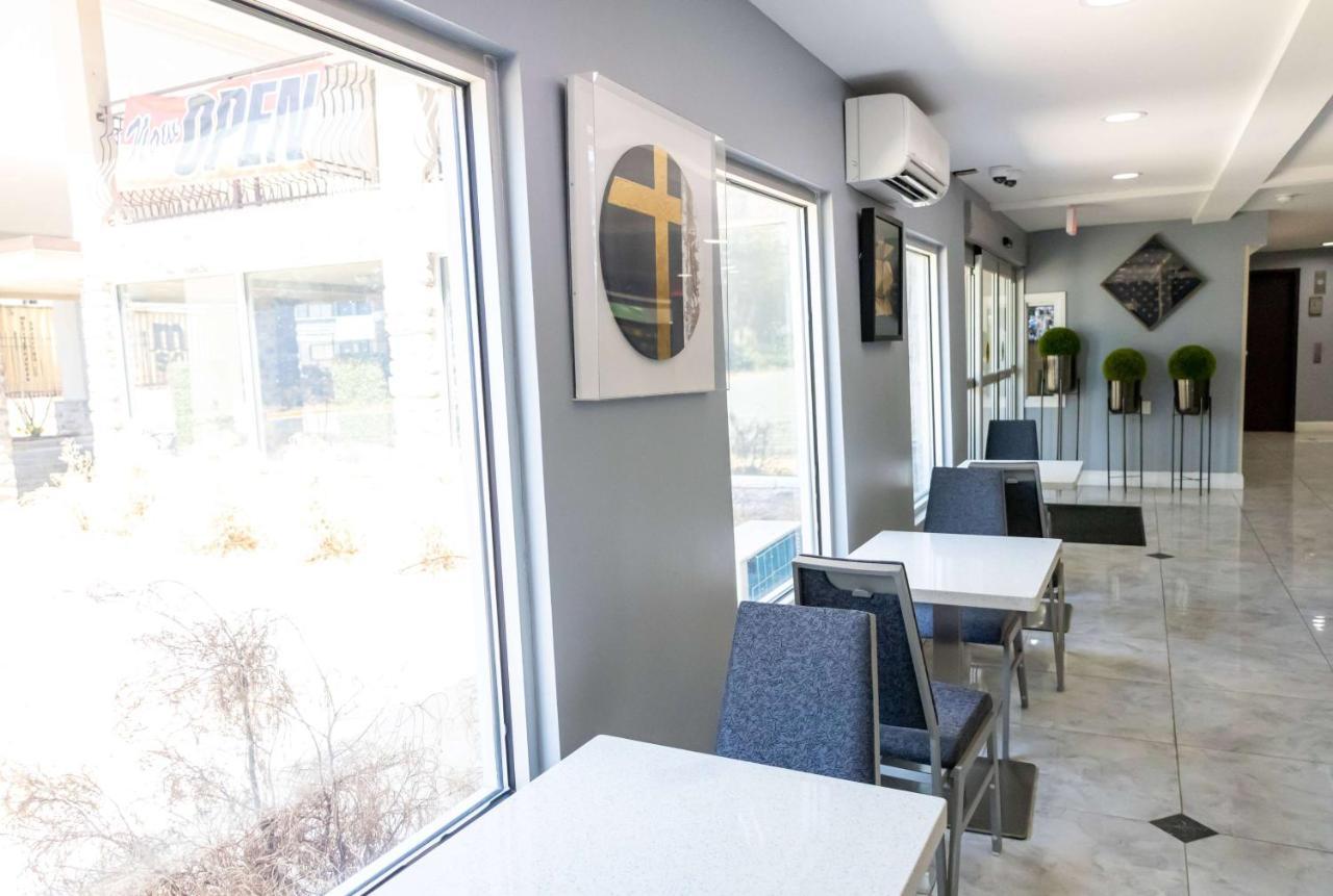 Days Inn By Wyndham College Park Atlanta Airport South מראה חיצוני תמונה