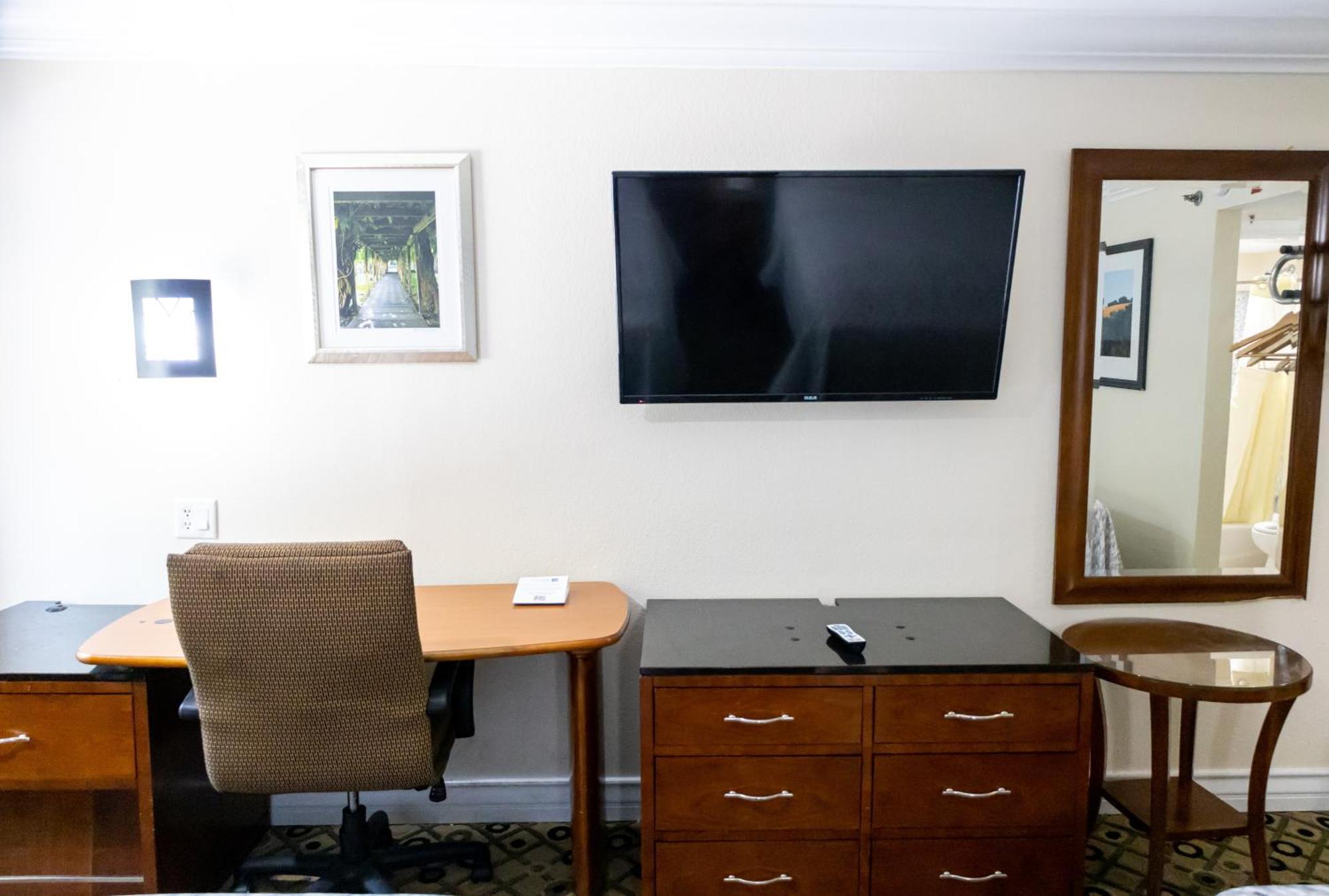 Days Inn By Wyndham College Park Atlanta Airport South מראה חיצוני תמונה
