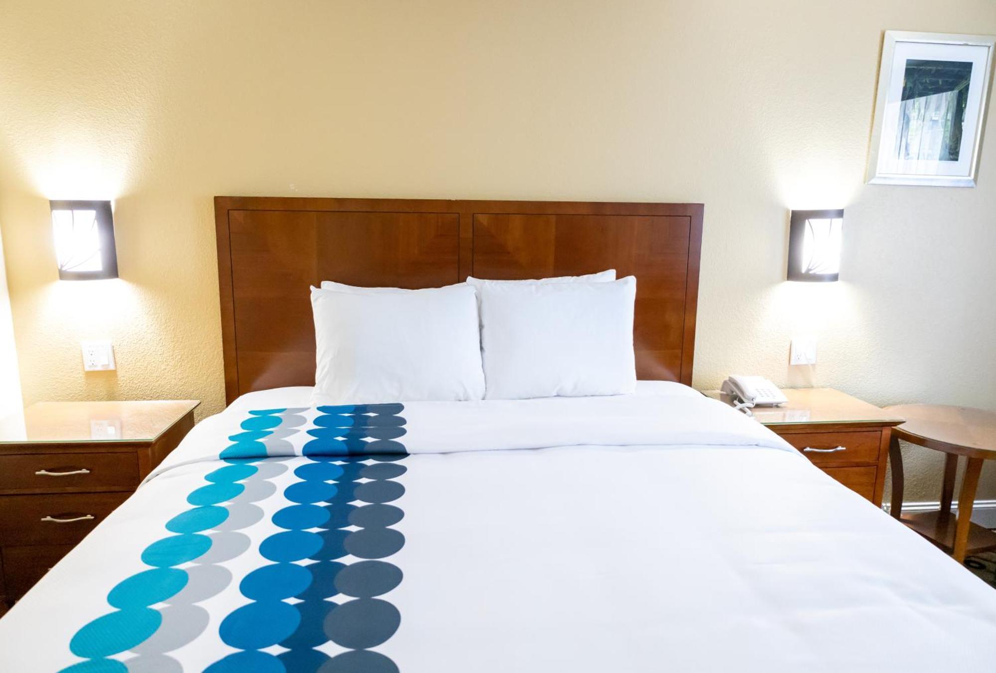 Days Inn By Wyndham College Park Atlanta Airport South מראה חיצוני תמונה